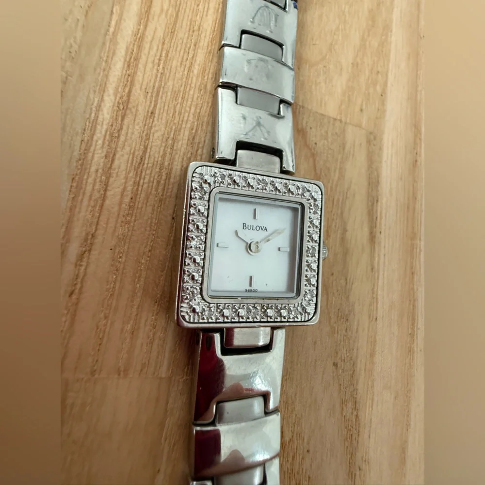 Dainty Bulova ladies square silver tone watch NEW BATTERY